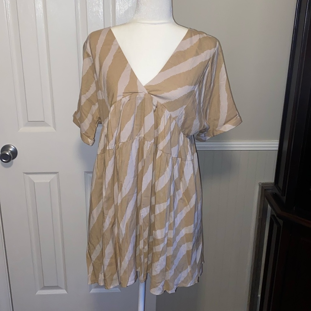 Mustard Seed Baby doll style dress, size small, tan